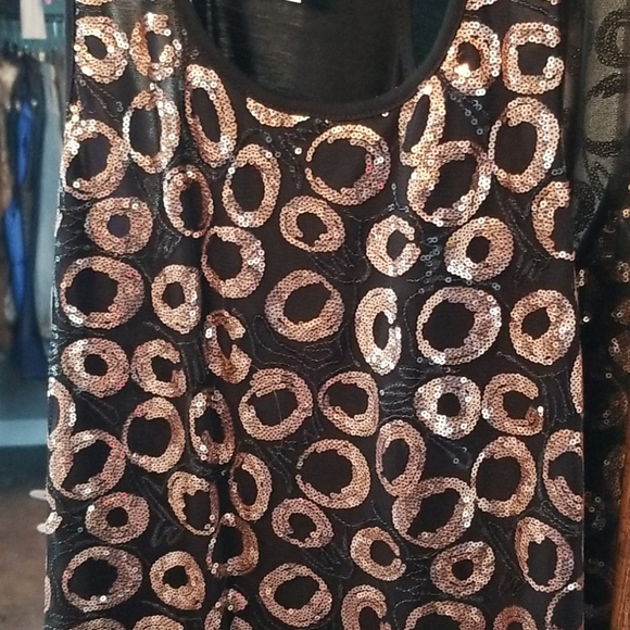 Nwt lot of 2 dots tanks, large - Picture 2 of 3